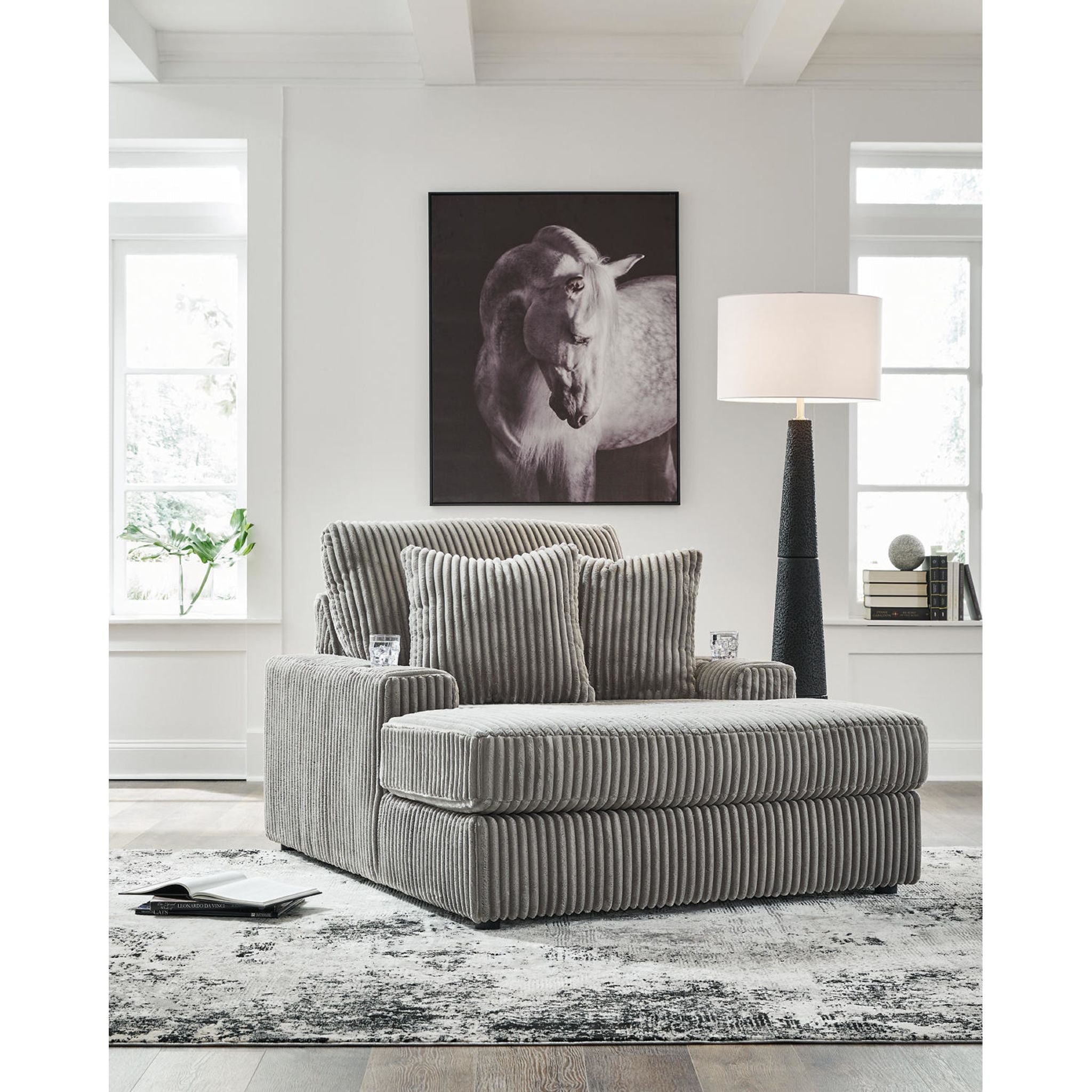 Lindyn Chaise