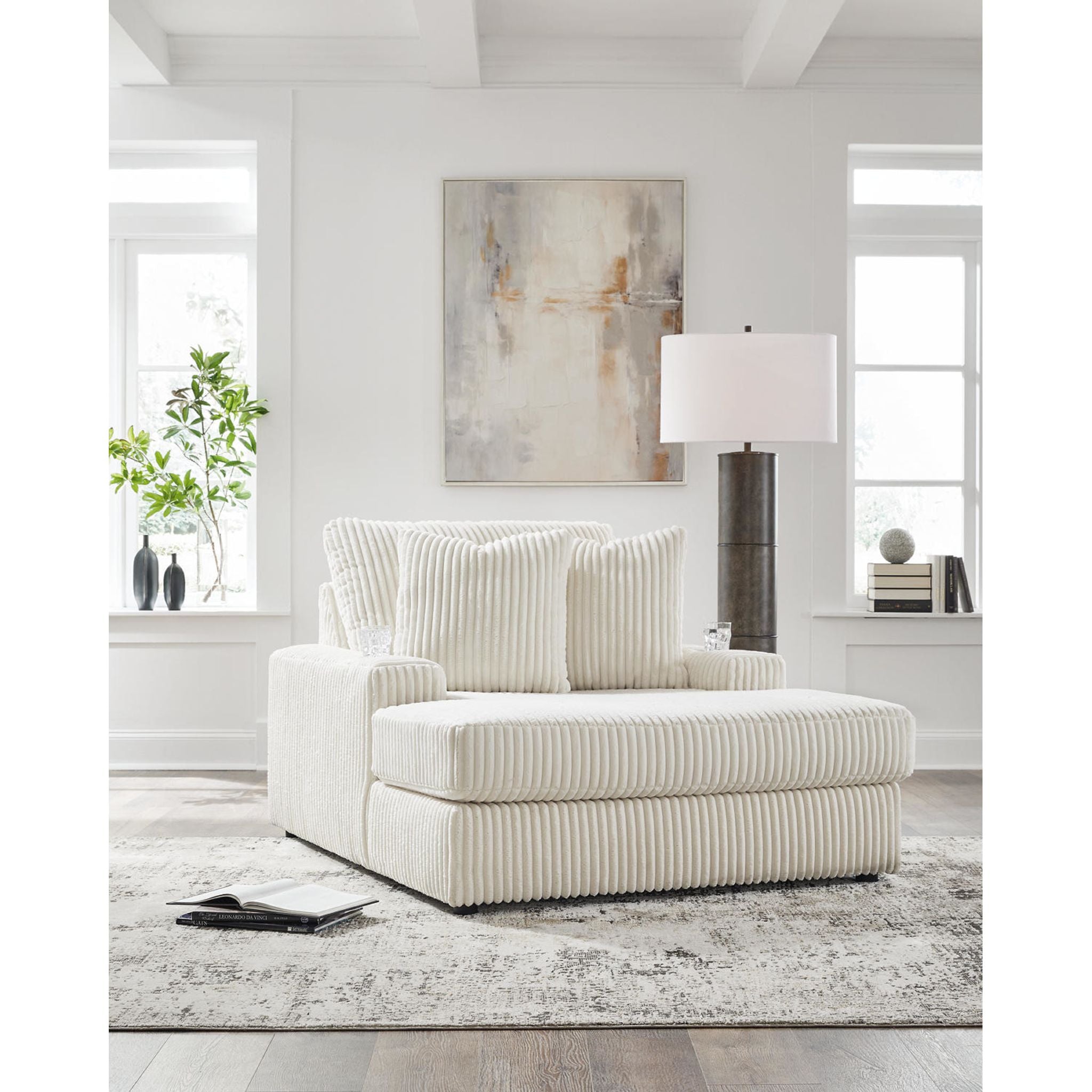 Lindyn Chaise