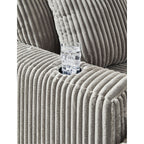 Lindyn Chaise