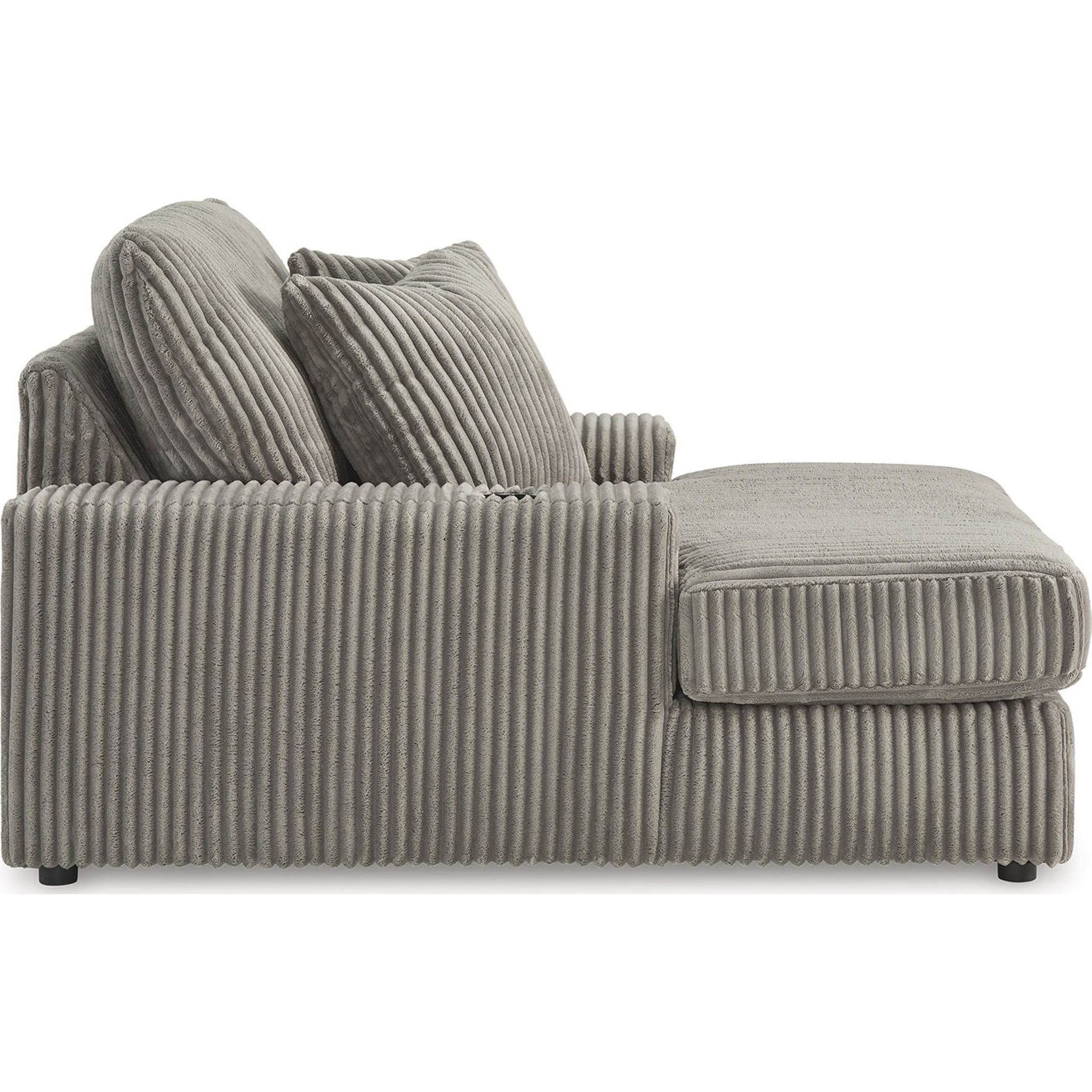 Lindyn Chaise