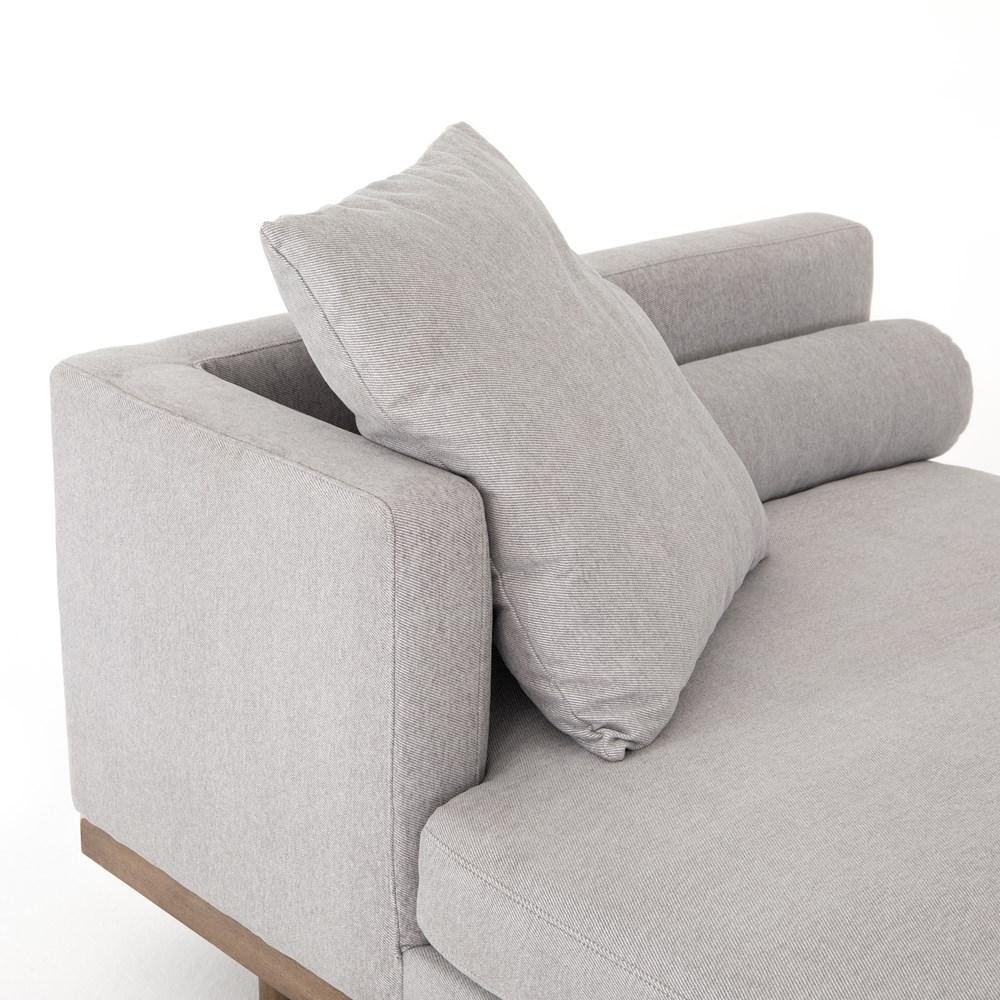 Brady Tete A Tete Chaise