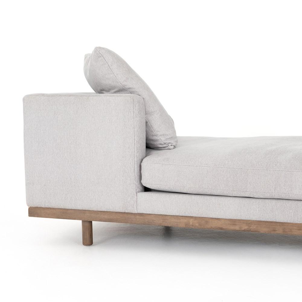 Brady Tete A Tete Chaise
